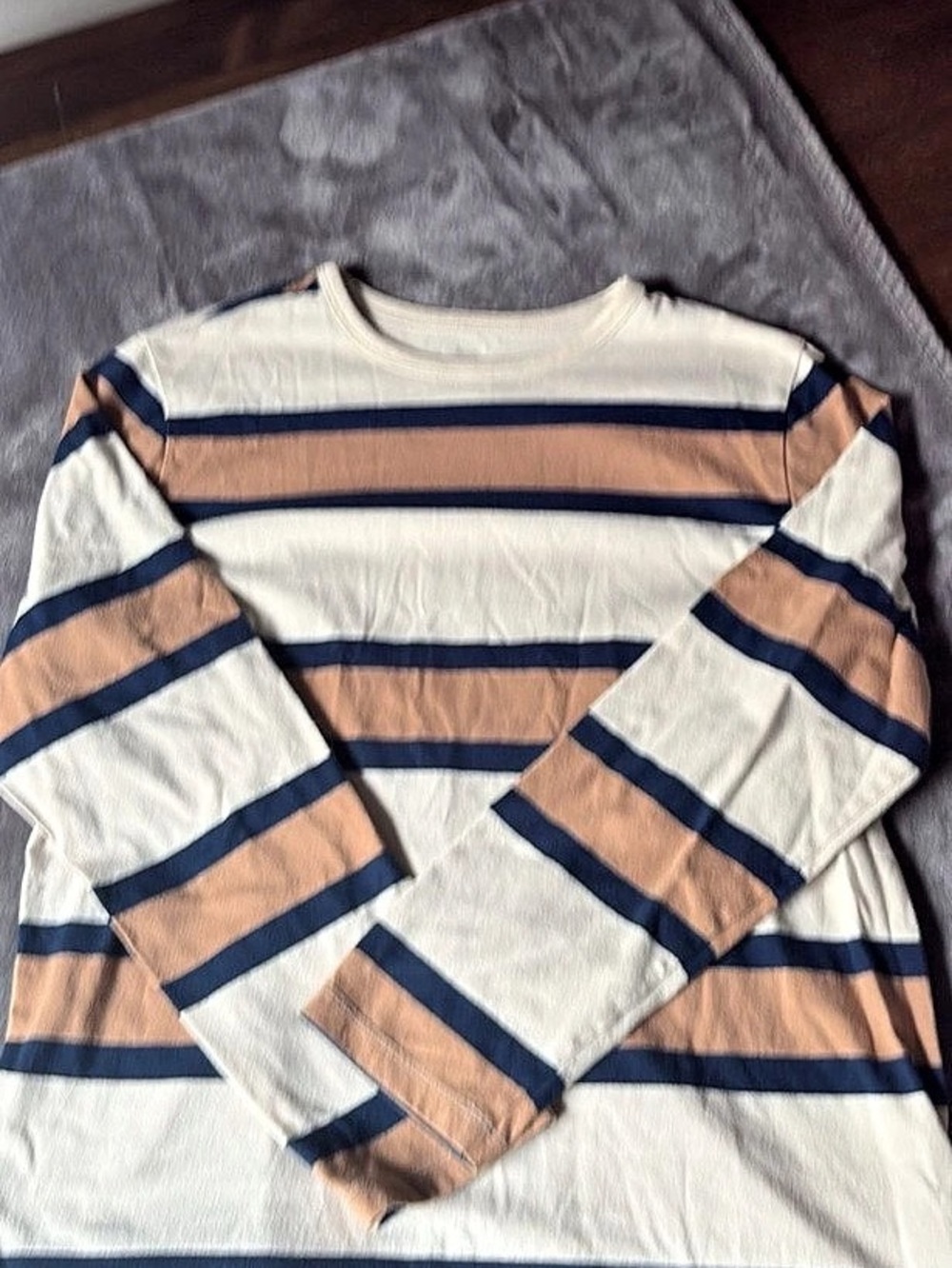 Long Sleeve Striped Top in White & Blue